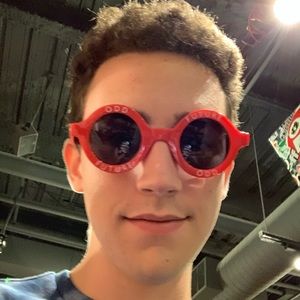 Meet your Posher, Connor